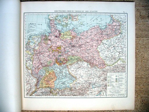 Universal-Atlas, Dr. A. Berg (ca.&nbsp;1906)
5. Duitsland, staatkundig / Germany, political