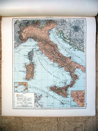 Universal-Atlas, Dr. A. Berg (ca.&nbsp;1906)
33. Italië / Italy