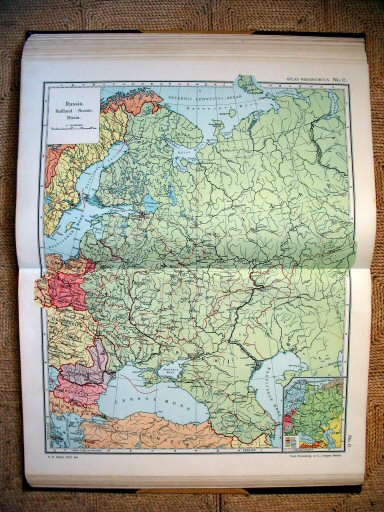 Atlas Hierarchicus 1913
12. Russia
Rusland / Russia