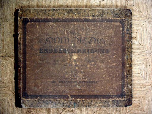 Sohr-Berghaus Hand-Atlas 1850
Voorkant band met 'buitentitel'
Front cover with 'outside title'