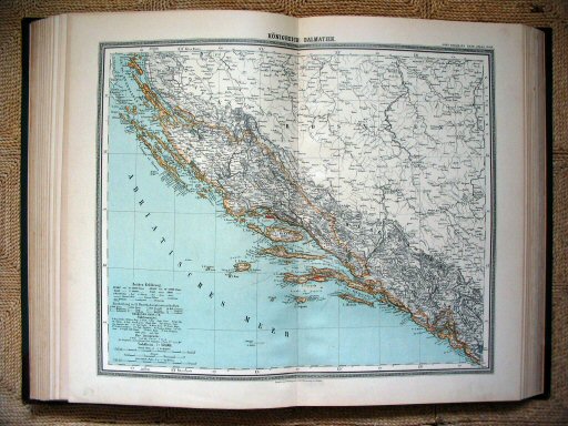 Sohr-Berghaus Hand-Atlas 1892 (100)
42. Dalmatië / Dalmatia