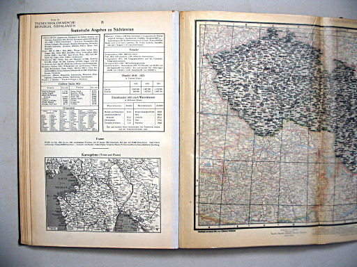 Ullsteins Weltatlas (1923)
18RB. 18c. Sonderkarte der Tschechoslowakischen Republik (mit Deckblatt)
Tsjechoslowakije (met transparant)
Czechoslovakia (with transparent sheet)