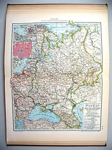 Ullsteins Weltatlas (1923)
29. Russland (Russische sozialistische föderative Sowjet-Republik)
Rusland (Russische Socialistische Federatieve Sovjetrepubliek)
Russia (Russian Soviet Federative Socialist Republic)