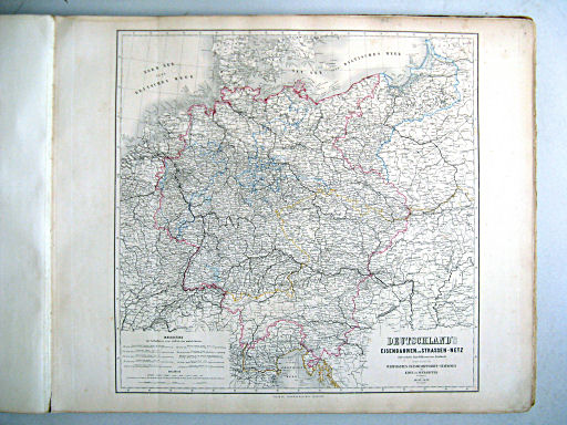 Hand-Atlas der Erde und des Himmels (1860)
10. Deutschland’s Eisenbahnen und Strassen-Netz