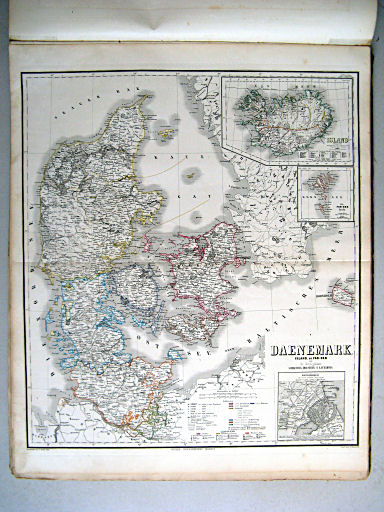 Hand-Atlas der Erde und des Himmels (1860)
44. Daenemark, Island, die Far-Oer und die Herzogthümer Schleswig, Holstein & Lauenburg