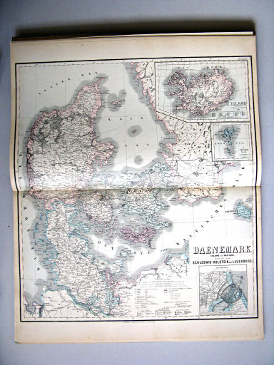 Hand-Atlas des Himmels und der Erde (1886)
45. Daenemark, Island u. die Far-Oer. Preussische Provinz Schleswig-Holstein mit Lauenburg