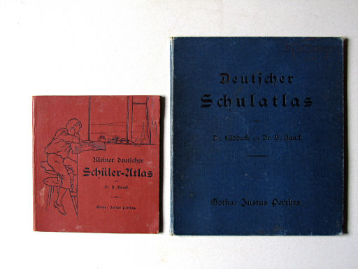 Haack, Kleiner deutscher Schüler-Atlas [1906/12]
Lüddecke-Haack, Deutscher Schulatlas, 1907
Voorkant banden / Front covers