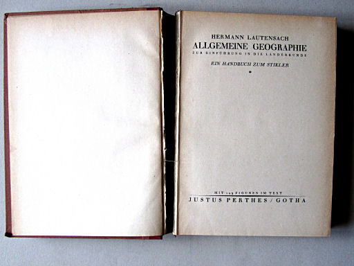 Allgemeine Geographie, Handbuch zum Stieler (1944)
Titelpagina / Title page