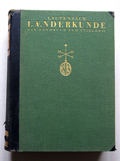 Länderkunde, Handbuch zum Stieler (1926)
Voorkant band / Front cover