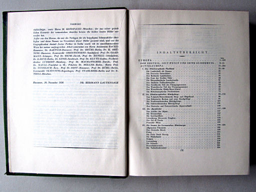 Länderkunde, Handbuch zum Stieler (1926)
Voorwoord (3), inhoudsopgave (1) / Preface (3), table of contents (1)