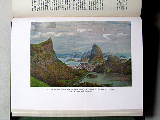 Länderkunde, Handbuch zum Stieler (1926)
14. Blick auf den äußeren Teil der Bucht von Rio de Janeiro mit der Vorstadt Botofago, dem Zuckerhut und dem Corcovado