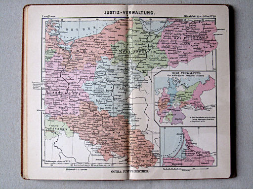 Perthes' Staatsbürger-Atlas (1896)
10. Justiz-Verwaltung (Osten)
