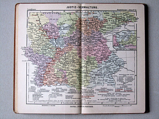 Perthes' Staatsbürger-Atlas (1896)
11. Justiz-Verwaltung (Süden)