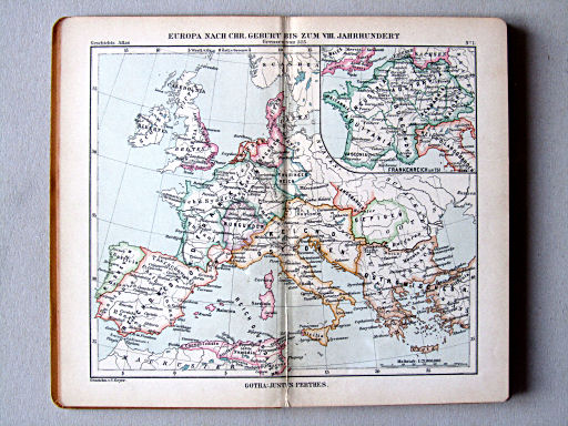 Justus Perthes' Geschichts-Atlas (1898)
1. Europa nach Chr. Geburt. bis zum VIII. Jahrhundert. Grenzen von 525