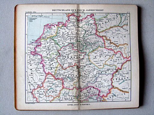Justus Perthes' Geschichts-Atlas (1898)
3. Deutschland im X. und XI. Jahrhundert. Grenzen von 950