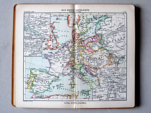 Justus Perthes' Geschichts-Atlas (1898)
15. Das Weltreich Napoleons. Grenzen von 1810