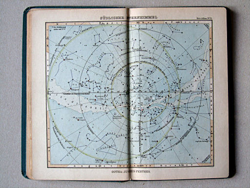 Justus Perthes' See-Atlas (1894)
2. Südlicher Sternhimmel