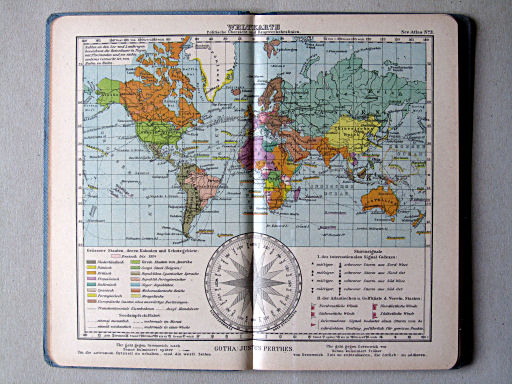 Justus Perthes' See-Atlas (1922)
3. Weltkarte, politische Übersicht und Hauptverkehrslinien