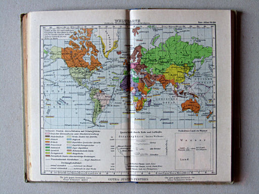 Justus Perthes See-Atlas (1944)
20. Weltkarte, politische Übersicht und Hauptverkehrslinien
