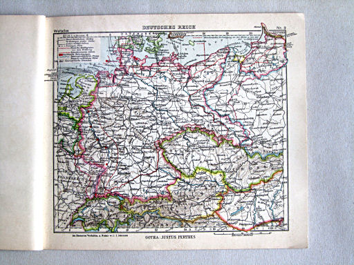 Kleiner Handatlas der ganzen Welt (ca. 1934)
3. Deutsches Reich