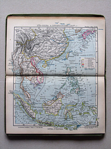Perthes' Taschen-Atlas (1886)
18. Süd-China u. Ostindischer Arpl.