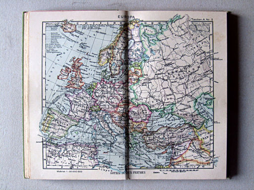 Perthes Taschenatlas der ganzen Welt (1940)
2. Europa