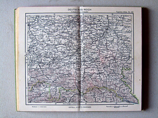 Perthes Taschenatlas der ganzen Welt (1940)
20. Deutsches Reich, Teilkarte 17 und Südpolen