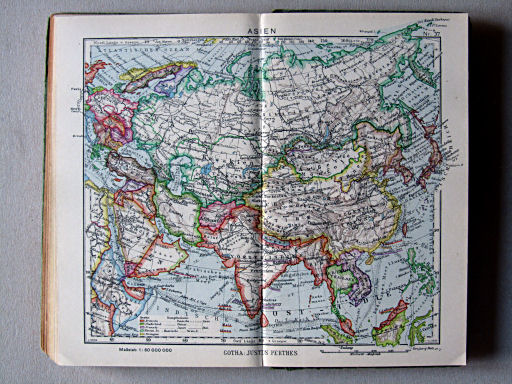 Perthes Taschenatlas der ganzen Welt (1942)
37. Asien