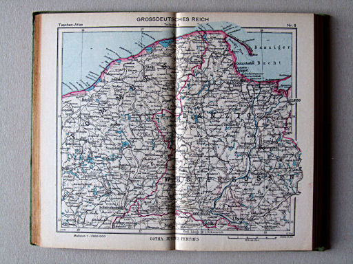 Perthes Taschenatlas der ganzen Welt (1944)
8. Grossdeutsches Reich, Teilkarte 5