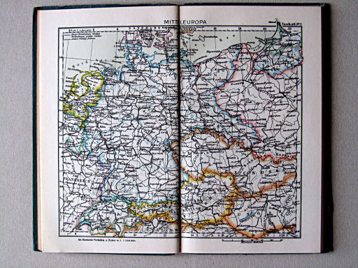 Taschenatlas der ganzen Welt (1949)
3. Mitteleuropa