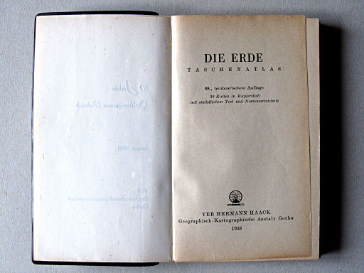 Die Erde Taschenatlas (1958)
x