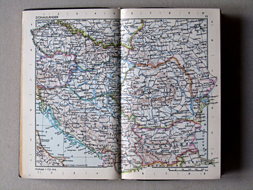 Die Erde Taschenatlas (1958)
11. Donauländer