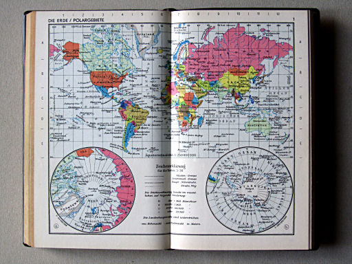Die Erde Taschenatlas (1967)
1. Die Erde / Polargebiete