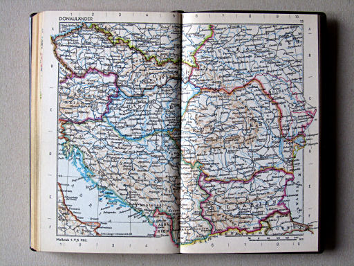 Taschenatlas Die Erde (1967)
11. Donauländer