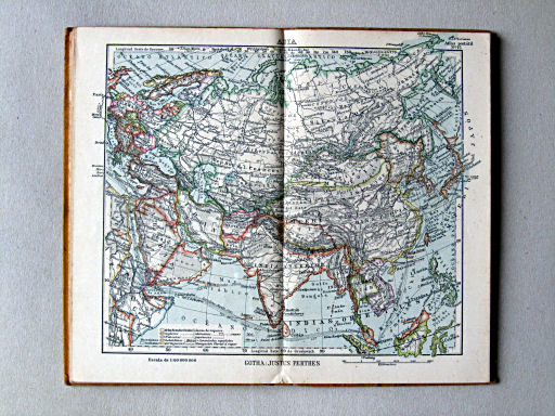 Perthes. Atlas portátil (1938)
15. Asia