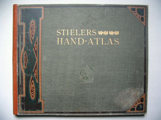 Stielers Hand-Atlas, 9. Aufl. (1910)
Voorkant band (ongevouwen kaarten)
Front cover (unfolded maps)