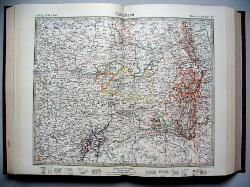 Stielers Hand-Atlas, 10. Aufl. (1925)
61. Ostrußland
Oost-Rusland / East Russia
(?,? / II 23)