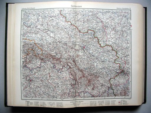 Stielers Hand-Atlas, 10. Aufl. (1939)
13. Schlesien
Silezië / Silesia
(1938,10 / XII 38)