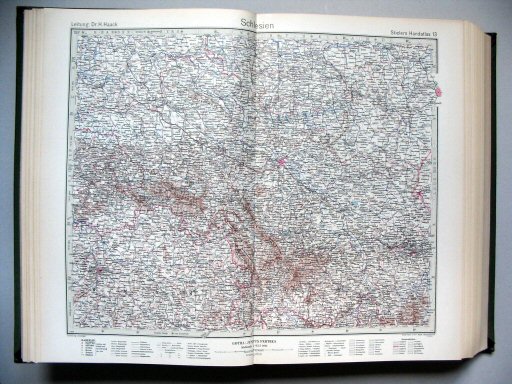 Stielers Hand-Atlas, 10. Aufl. (1942)
13. Schlesien
Silezië / Silesia
(1942,11 / XI 41)