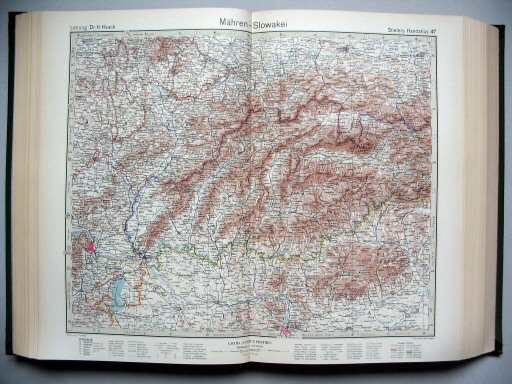 Stielers Hand-Atlas, 10. Aufl. (1942)
47. Mähren - Slowakei
Moravië - Slowakije / Moravia - Land of the Slovaks
(1941,10 / II 31)