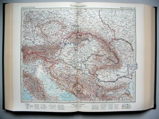 Stielers Hand-Atlas, 10. Aufl. (1942)
48. Donaustaaten
Donaustaten / Danubian States
(1942,12 / I 42)