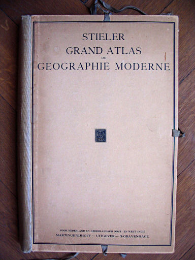 Stieler grand atlas de géographie moderne
Voorkant verzamelmap / Portfolio front cover