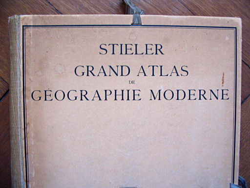 Stieler grand atlas de géographie moderne
Voorkant verzamelmap (detail) / Portfolio front cover (detail)