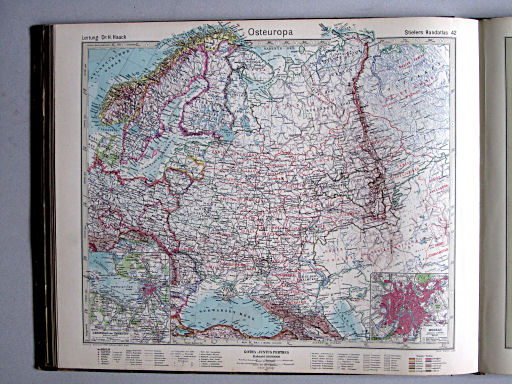Stielers Hand-Atlas (1942)
42. Osteuropa