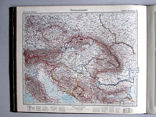 Stielers Hand-Atlas (1942)
48. Donaustaaten