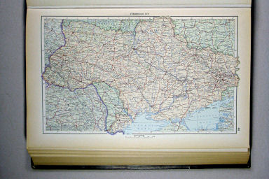 Атлас Мира / Atlas Mira (1954)
44. Украинская ССР, политико-административная карта
