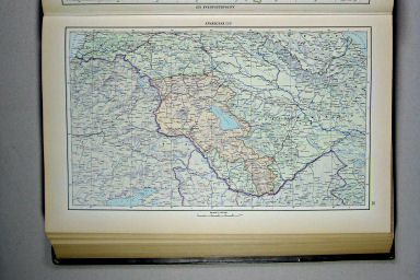 Атлас Мира / Atlas Mira (1954)
51. Армянская ССР, политико-административная карта