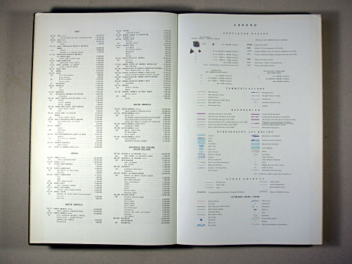 The World Atlas / Атлас Мира (1967)
Inhoudsopgave, legenda / Table of contents, key to map symbols