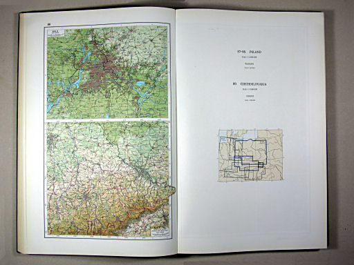 The World Atlas / Атлас Мира (1967)
86. Berlin. Districts of Leipzig, Dresden, Karl-Marx-Stadt