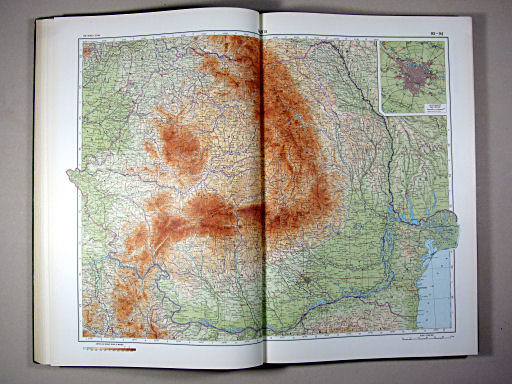 The World Atlas / Атлас Мира (1967)
93-94. Rumania